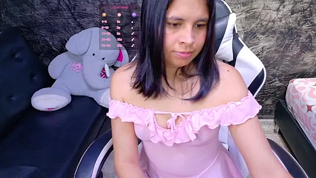 olivia love  online show from 10, 5, 2026