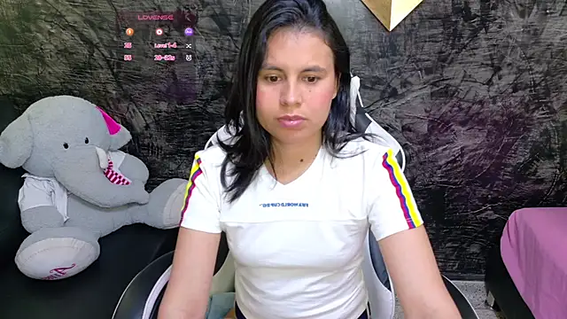 olivia love  online show from 17, 6, 2026
