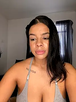 trianawhite online show from 28, 11, 2025