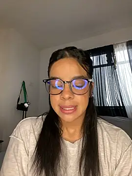 trianawhite online show from 18, 2, 2026