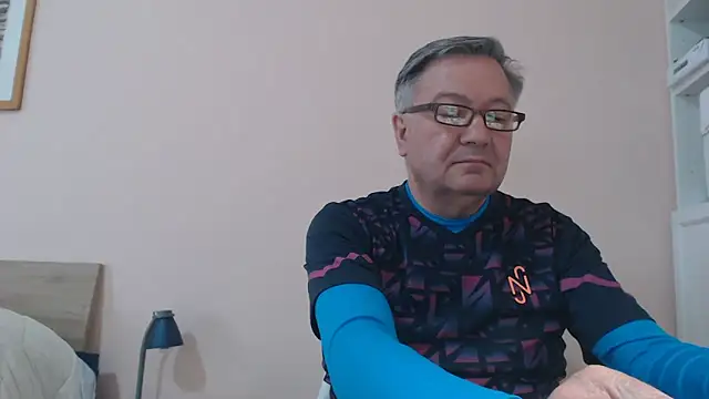 YOU6me online show from 18, 3, 2025