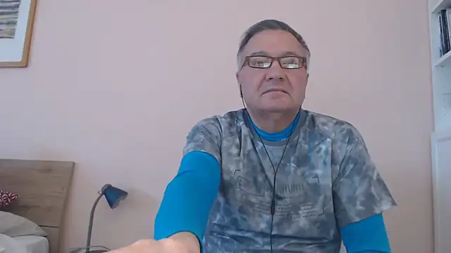 YOU6me online show from 4, 10, 2025