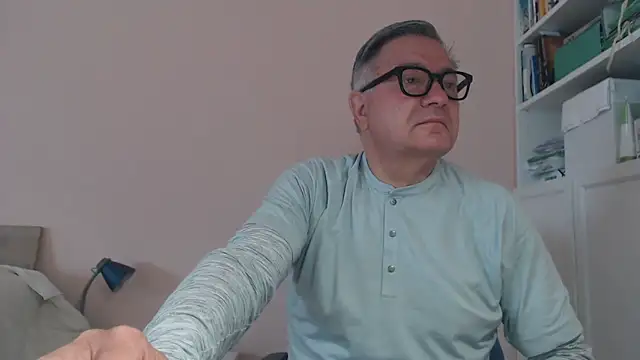 YOU6me online show from 6, 5, 2026