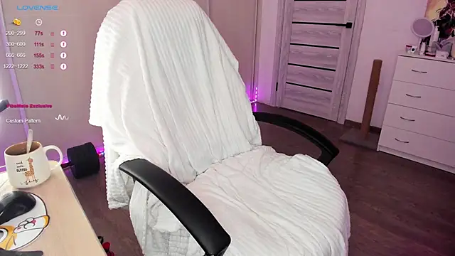 Ophelia mm online show from 23, 3, 2025