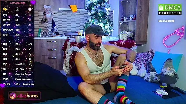 Snapshot of AtlasHorns chatting on 20, 12, 2024 AtlasHorns online show from 20, 12, 2024