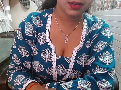 LovingPihu online show from 24, 3, 2026