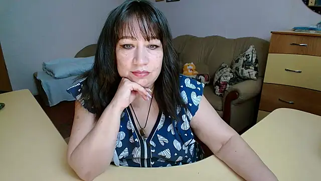 Lucretia Goldi  online show from 24, 10, 2025