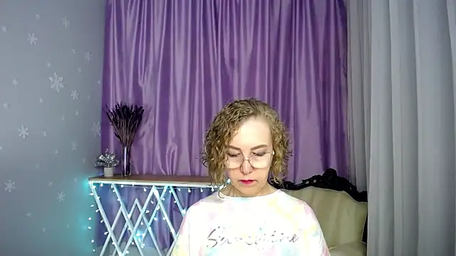 Snapshot of queen_a_n_i chatting on 27, 5, 2026 queen a n i online show from 27, 5, 2026