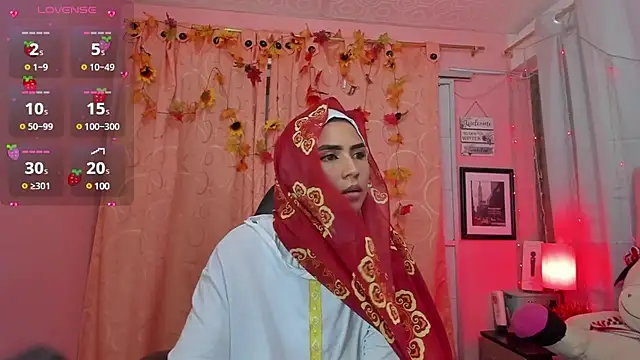 Snapshot of DarshaKhemu chatting on 4, 3, 2025 DarshaKhemu online show from 4, 3, 2025