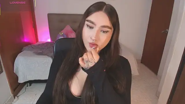 Snapshot of Miley_Baker chatting on 16, 6, 2026 Miley Baker online show from 16, 6, 2026