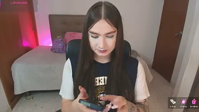 Snapshot of Miley_Baker chatting on 24, 6, 2026 Miley Baker online show from 24, 6, 2026