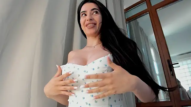 Snapshot of Naila18 chatting on 13, 7, 2026 Naila18 online show from 13, 7, 2026