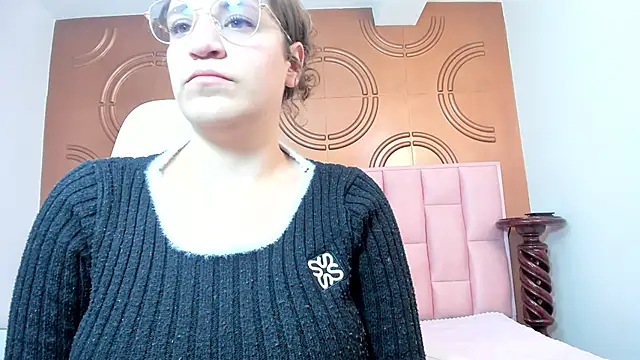 Snapshot of valeriaa19 chatting on 18, 1, 2025 valeriaa19 online show from 18, 1, 2025