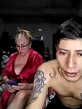Snapshot of Sexytaty2022 chatting on 2, 12, 2024 Sexytaty2022 online show from 2, 12, 2024