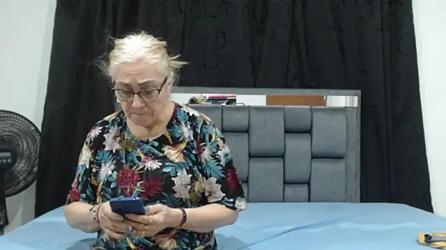 Snapshot of Sexytaty2022 chatting on 12, 3, 2025 Sexytaty2022 online show from 12, 3, 2025