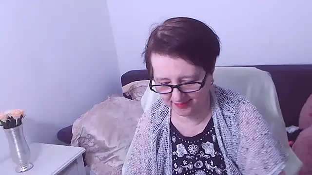 ChristaRose online show from 28, 2, 2025