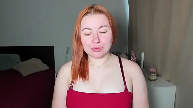 Snapshot of LAYLAxSTAR chatting on 2, 6, 2026 LAYLAxSTAR online show from 2, 6, 2026