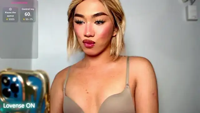 Local Hoelyx online show from 31, 10, 2025