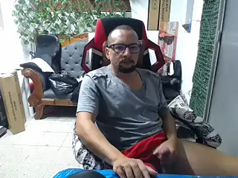 Snapshot of alexam_gal@xh chatting on 3, 1, 2025 alexam galxh online show from 3, 1, 2025