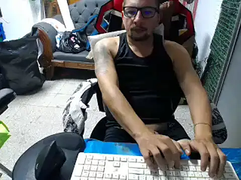 Snapshot of alexam_gal@xh chatting on 9, 3, 2025 alexam galxh online show from 9, 3, 2025