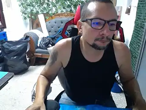 Snapshot of alexam_gal@xh chatting on 10, 3, 2025 alexam galxh online show from 10, 3, 2025