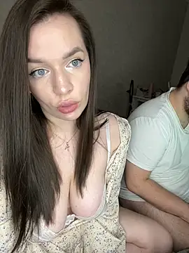 Snapshot of HellMoor chatting on 6, 2, 2025 HellMoor online show from 6, 2, 2025