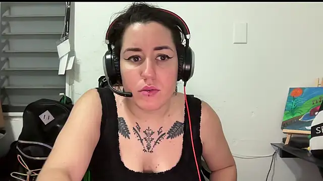 poppergirl69 online show from 9, 12, 2024