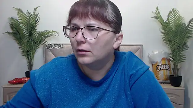 Snapshot of AliceInksSweetty chatting on 5, 10, 2025 AliceInksSweetty online show from 5, 10, 2025