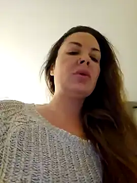 RebeccaXO  online show from 5, 2, 2025