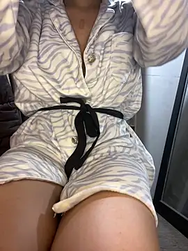 Snapshot of DulceMya6 chatting on 31, 1, 2025 DulceMya6 online show from 31, 1, 2025