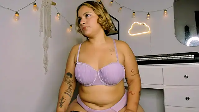 susy angel online show from 10, 3, 2025