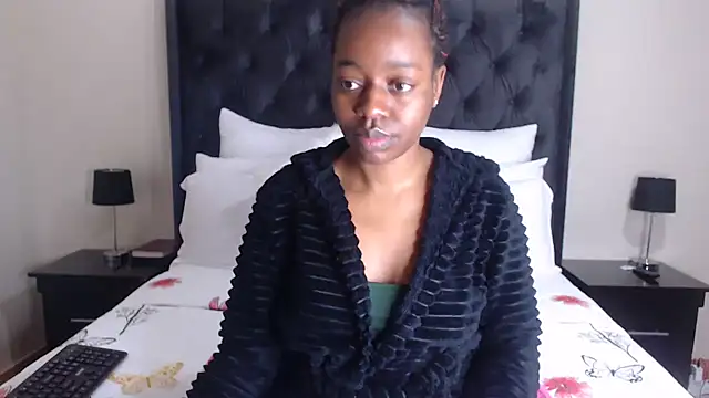 Snapshot of Sexynaughty_Gal chatting on 14, 4, 2026 Sexynaughty Gal online show from 14, 4, 2026