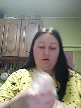 Rini333 online show from 6, 10, 2025