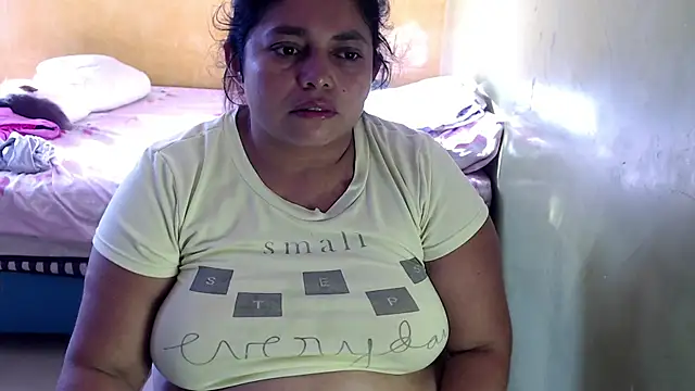 Snapshot of yulieth_bbw chatting on 2, 6, 2026 yulieth bbw online show from 2, 6, 2026