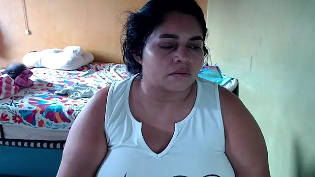 yulieth bbw online show from 29, 7, 2026