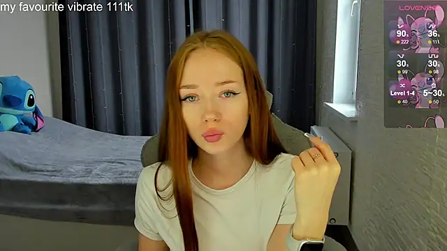 Snapshot of Hot_Mia_ chatting on 11, 3, 2025 Hot Mia  online show from 11, 3, 2025