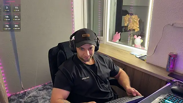 Snapshot of michaelbradleu chatting on 10, 7, 2026 michaelbradleu online show from 10, 7, 2026
