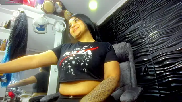 Snapshot of Pocahontas_d chatting on 23, 4, 2026 Pocahontas d online show from 23, 4, 2026