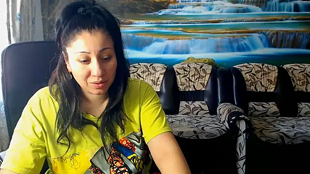 Snapshot of MoistMady chatting on 24, 2, 2025 MoistMady online show from 24, 2, 2025