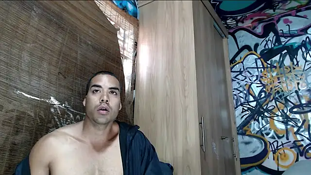 Snapshot of Justin_Frank chatting on 11, 10, 2025 Justin Frank online show from 11, 10, 2025