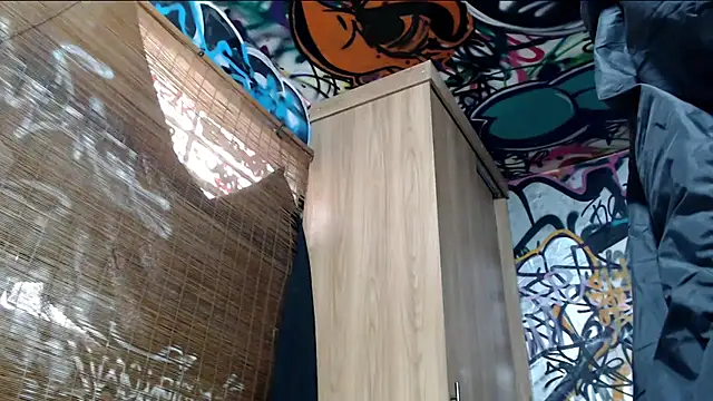 Snapshot of Justin_Frank chatting on 15, 12, 2025 Justin Frank online show from 15, 12, 2025