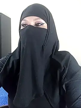 evelyn  salah online show from 18, 7, 2026
