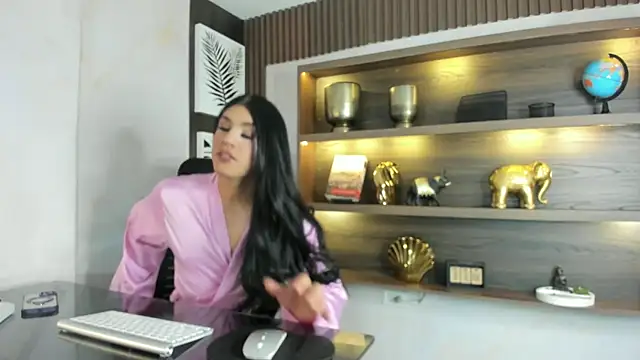 Scarleett 22 online show from 11, 7, 2026