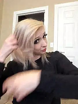 AmethystFoxx online show from 21, 9, 2025