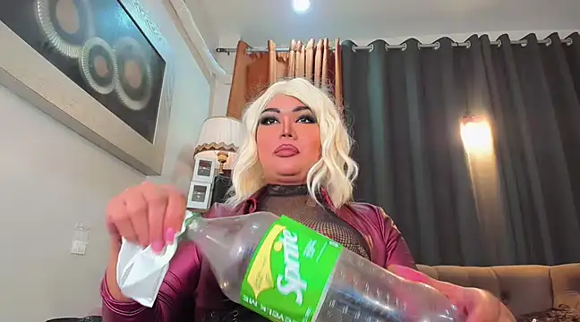 AsianHotieTS online show from 6, 2, 2025