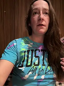 Mini And The Bear online show from 13, 2, 2026