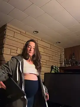 Mini And The Bear online show from 25, 2, 2026