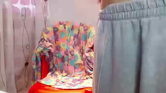 Snapshot of MadisonCambel chatting on 17, 12, 2024 MadisonCambel online show from 17, 12, 2024