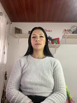 Snapshot of MadisonCambel chatting on 8, 3, 2025 MadisonCambel online show from 8, 3, 2025