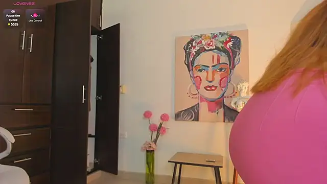 Snapshot of ROSE__15 chatting on 14, 2, 2025 ROSE  15 online show from 14, 2, 2025